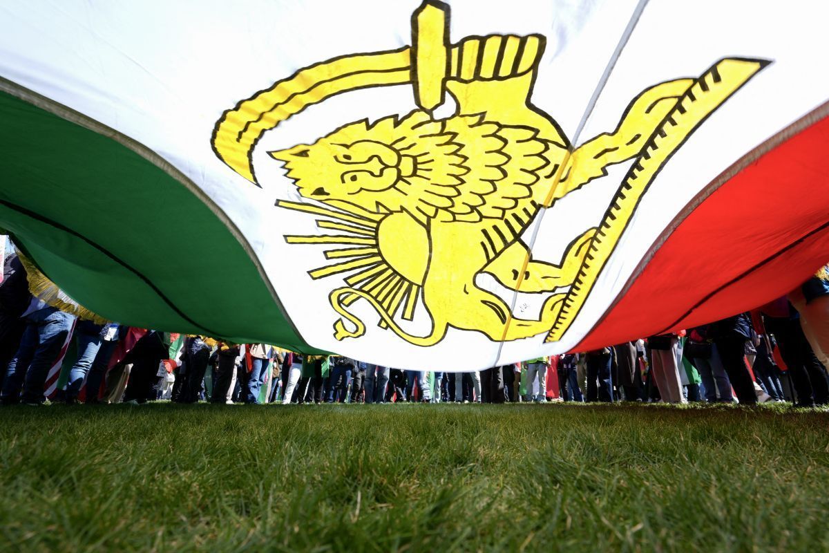 Iranische Sängerin zu Peitschenhieben verurteilt