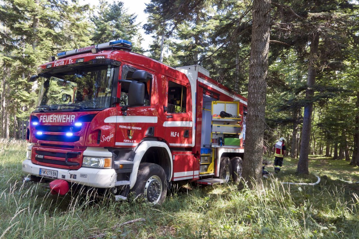 Feuerwehr-Großeinsatz bei Waldbrand in Melk