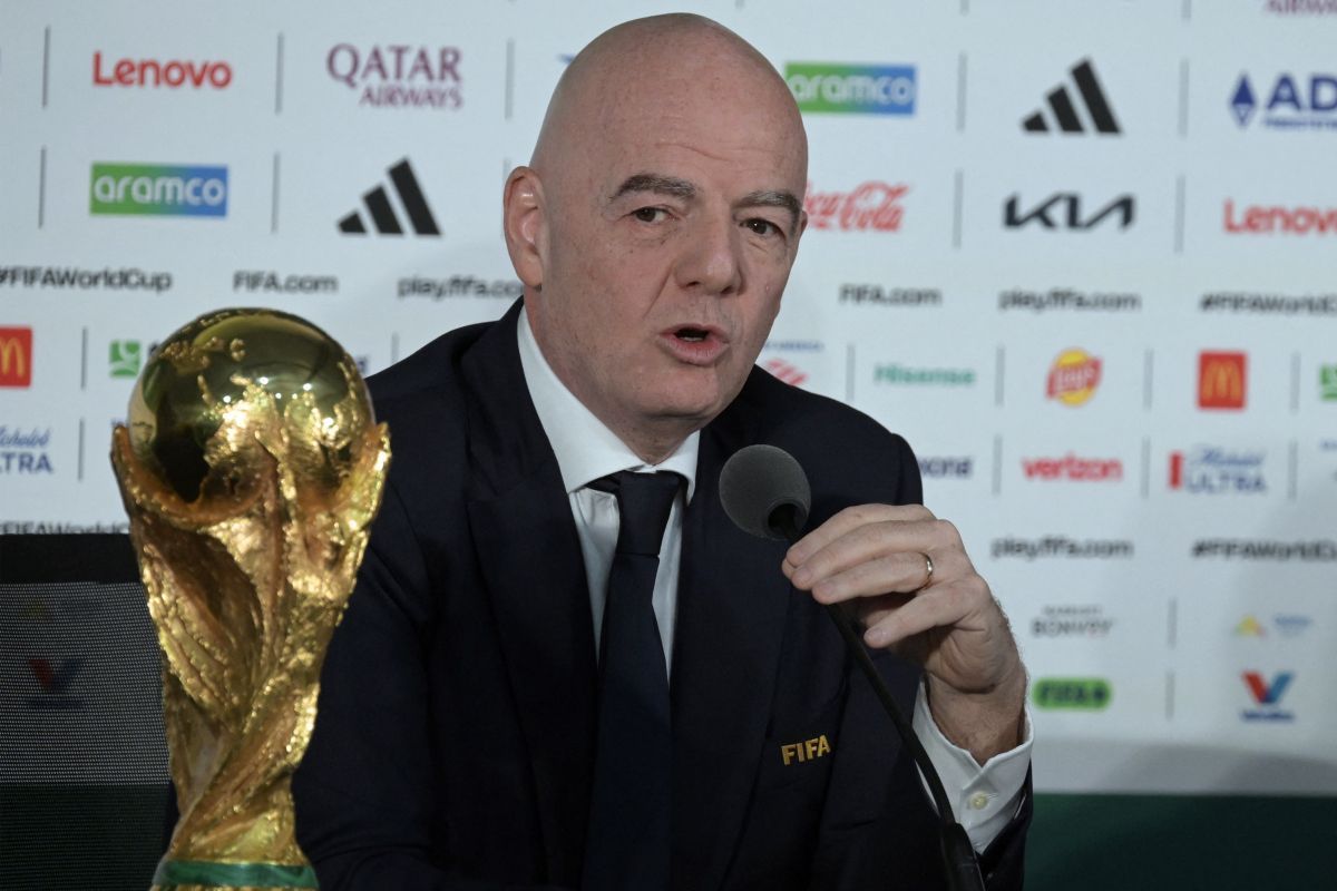 Infantino verärgert Italien mit Witz - 228 Teams?