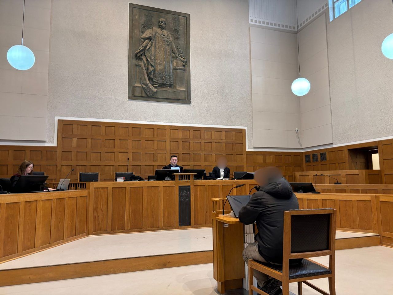 Gestohlen, geschlagen und Vergewaltigung erfunden - Umfangreiche Anklage gegen 36-Jährigen