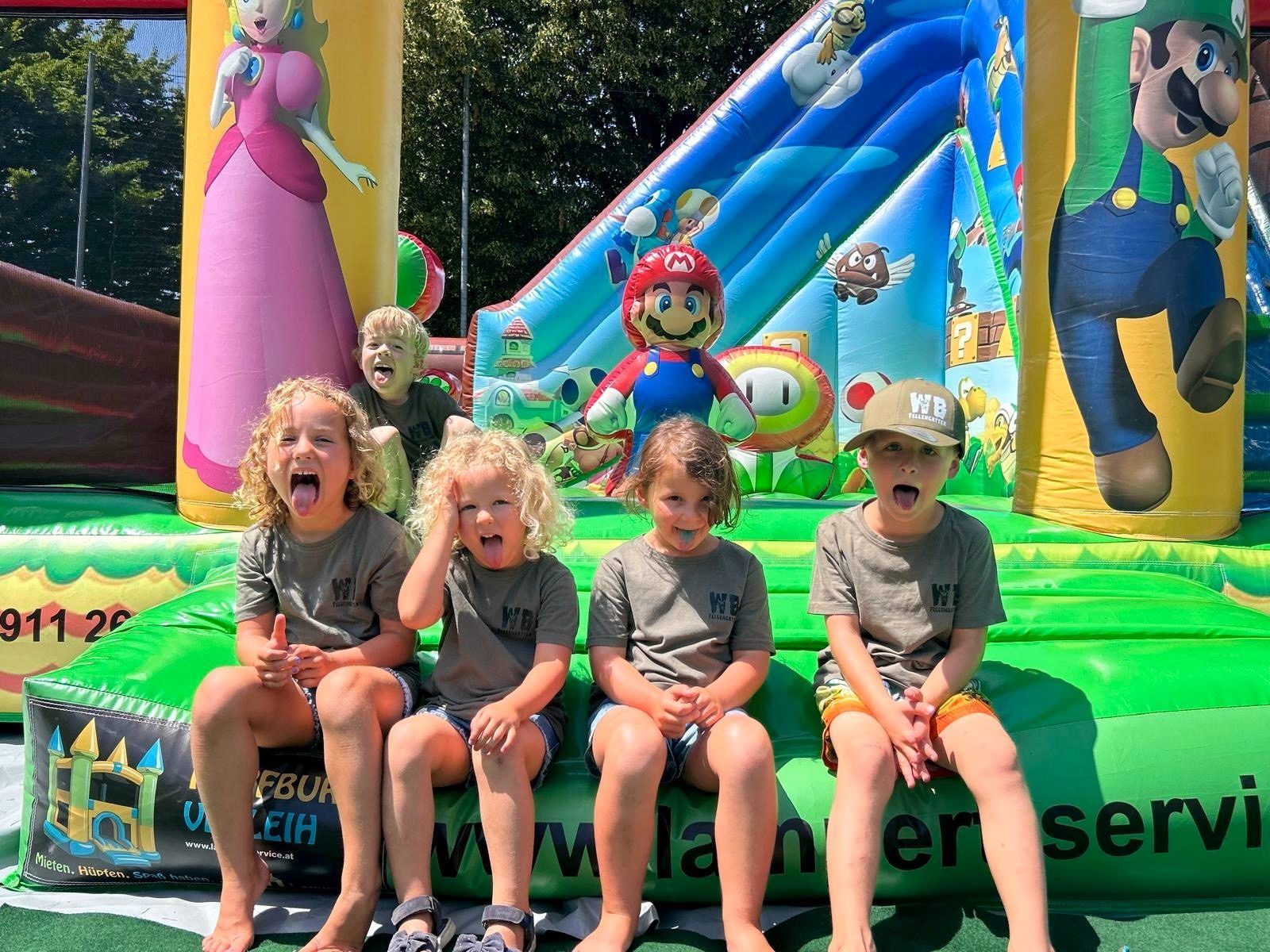Kinderspass bei der Hüpfburg
