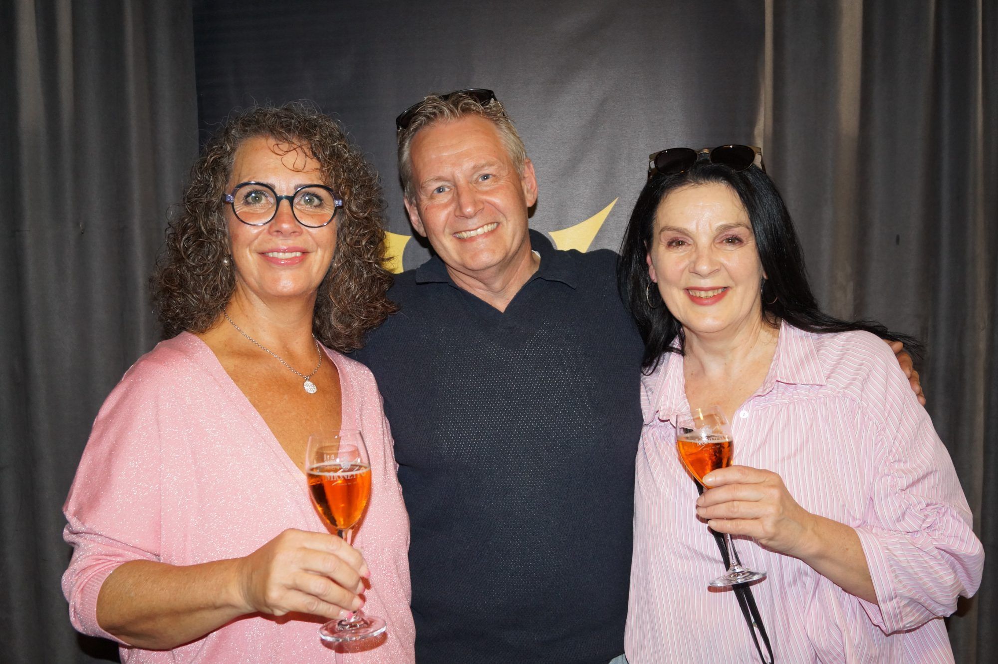 Karin Kleinbichler, George Uijtwerwijk und Anette Burtscher freuten sich auf den Abend 