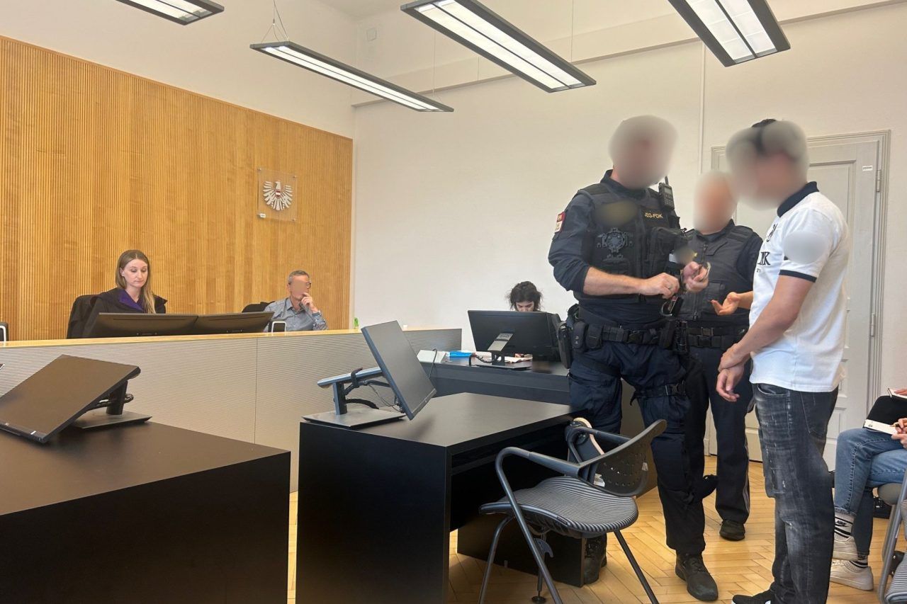 Parfums gestohlen und versucht, Verkäuferin zu schlagen: Haftstrafe für Seriendieb