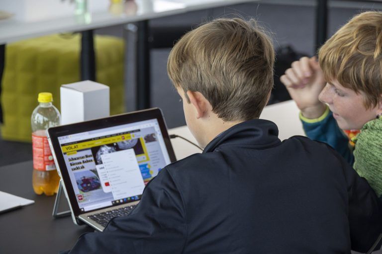 Mit KI und Programmieren die digitale Zukunft entdecken