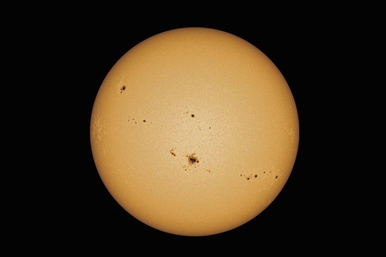 Sonnenflecken beobachten: Was auf der Oberfläche der Sonne passiert