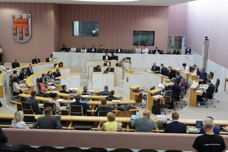 Rechenschaftsdebatte mit Beweisaufnahme, Zeugnisvergabe und dem Wunsch nach mehr Niveau