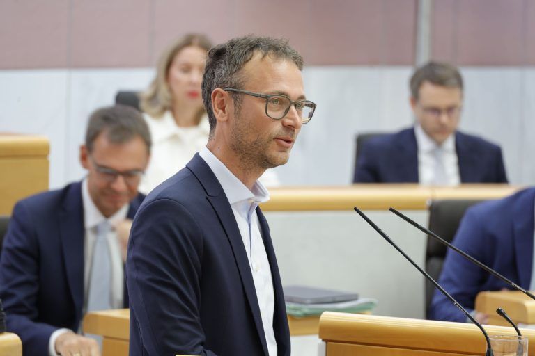 Landtags-Splitter: Nazi-Vergleich, Grillgemüse und Rotwein