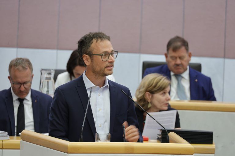 Rechenschaftsdebatte mit Beweisaufnahme, Zeugnisvergabe und dem Wunsch nach mehr Niveau