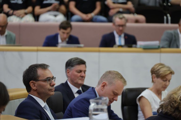 Rechenschaftsdebatte mit Beweisaufnahme, Zeugnisvergabe und dem Wunsch nach mehr Niveau