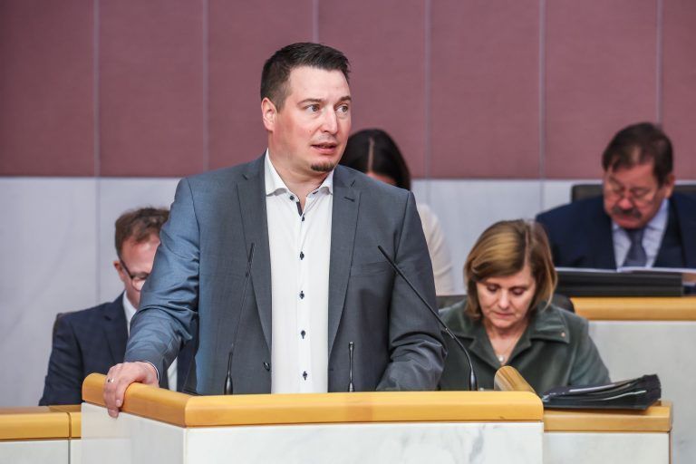 Dorfbürgermeister mit sachlichem Stil und KI-Affinität: So tickt der neue FPÖ-Klubobmann