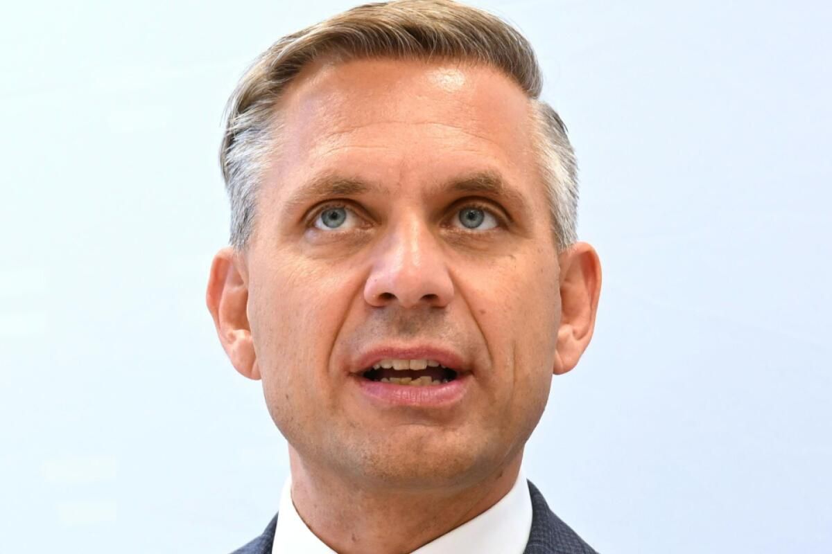 Wirtschaftsminister: Versorgung mit Gas und Sprit stabil