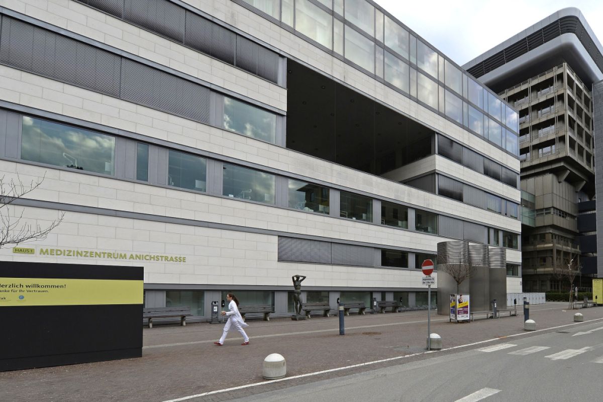tirol kliniken mit Telemedizin-App für Lebertransplantierte