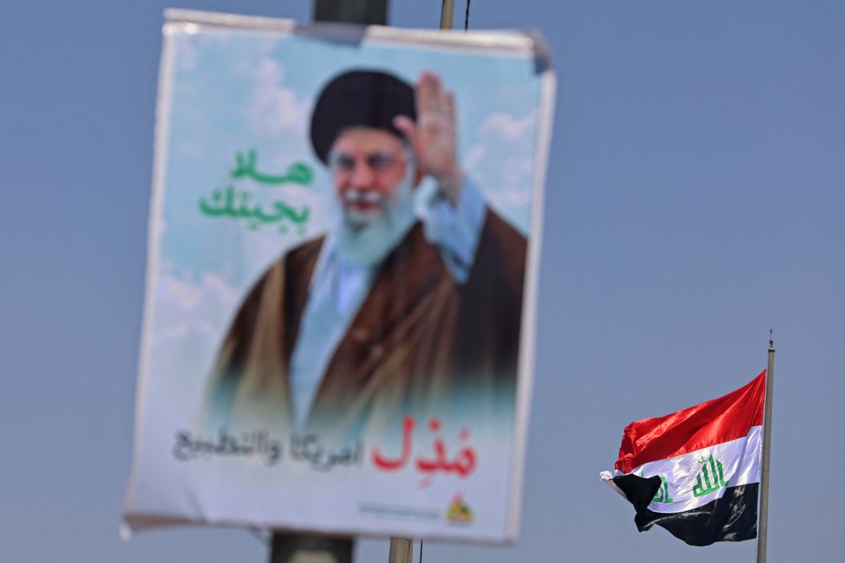 Irans oberster Führer Khamenei wird beerdigt