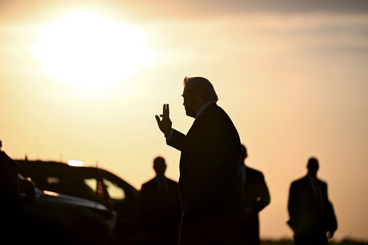 Airport in Palm Beach heißt jetzt Präsident Donald J. Trump