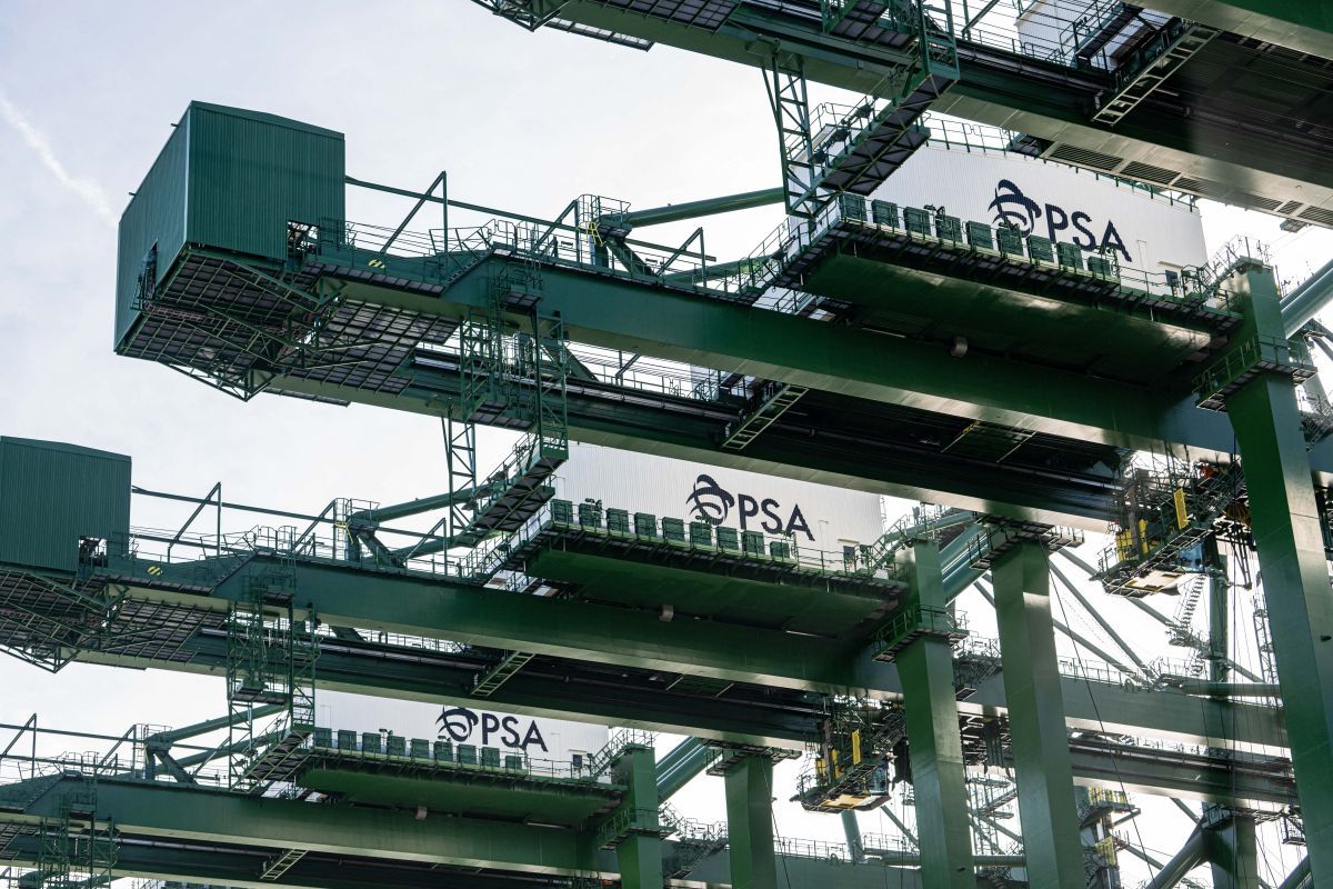 Leck auf Chemietanker im Hafen von Antwerpen