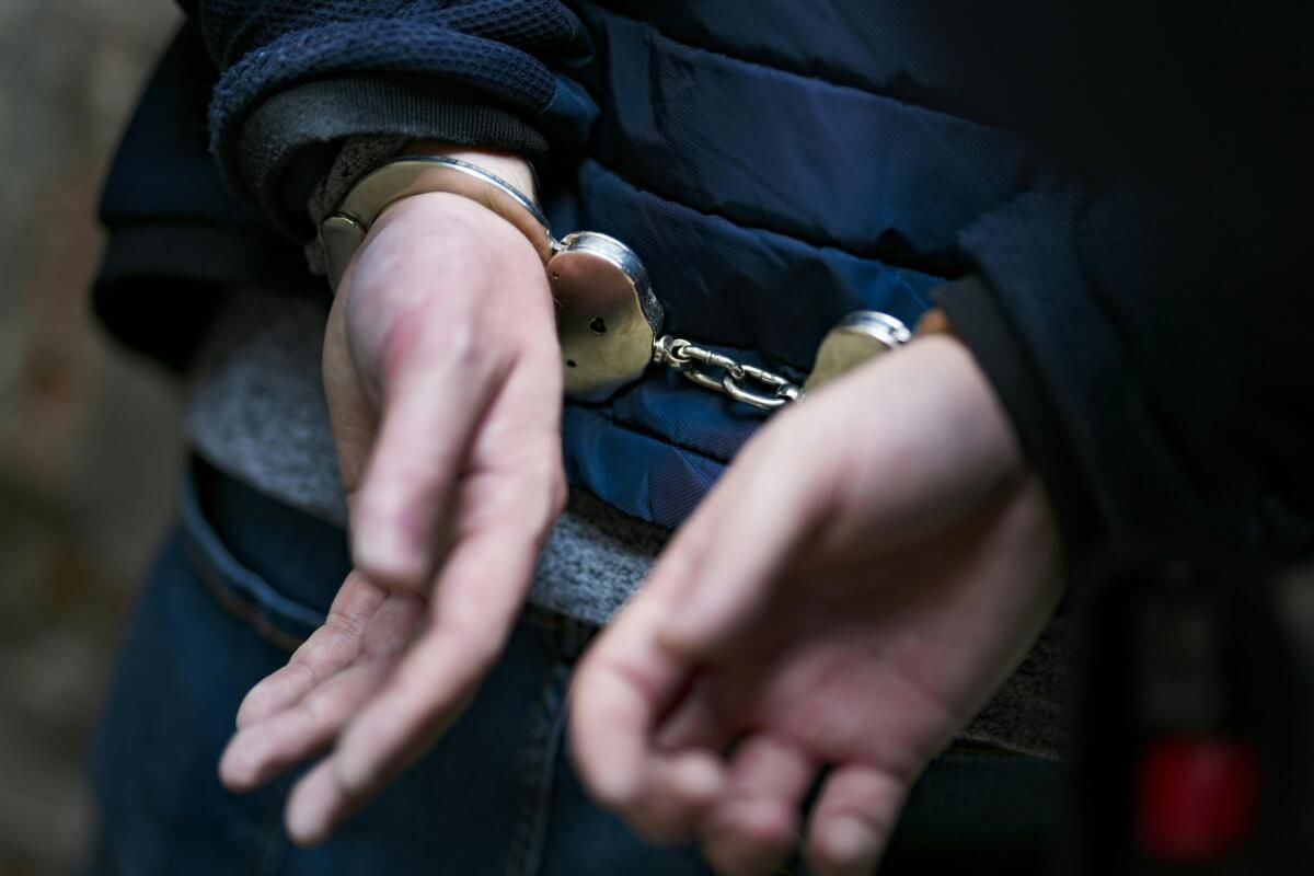 Mann bedrohte Frau mit Axt mit dem Umbringen
