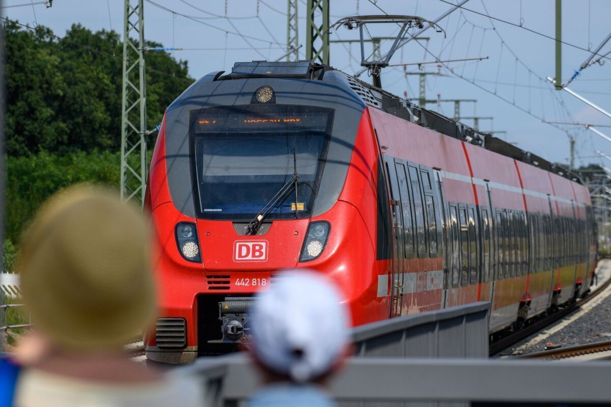 Deutsche-Bahn-Mitarbeiter nach Angriff außer Lebensgefahr