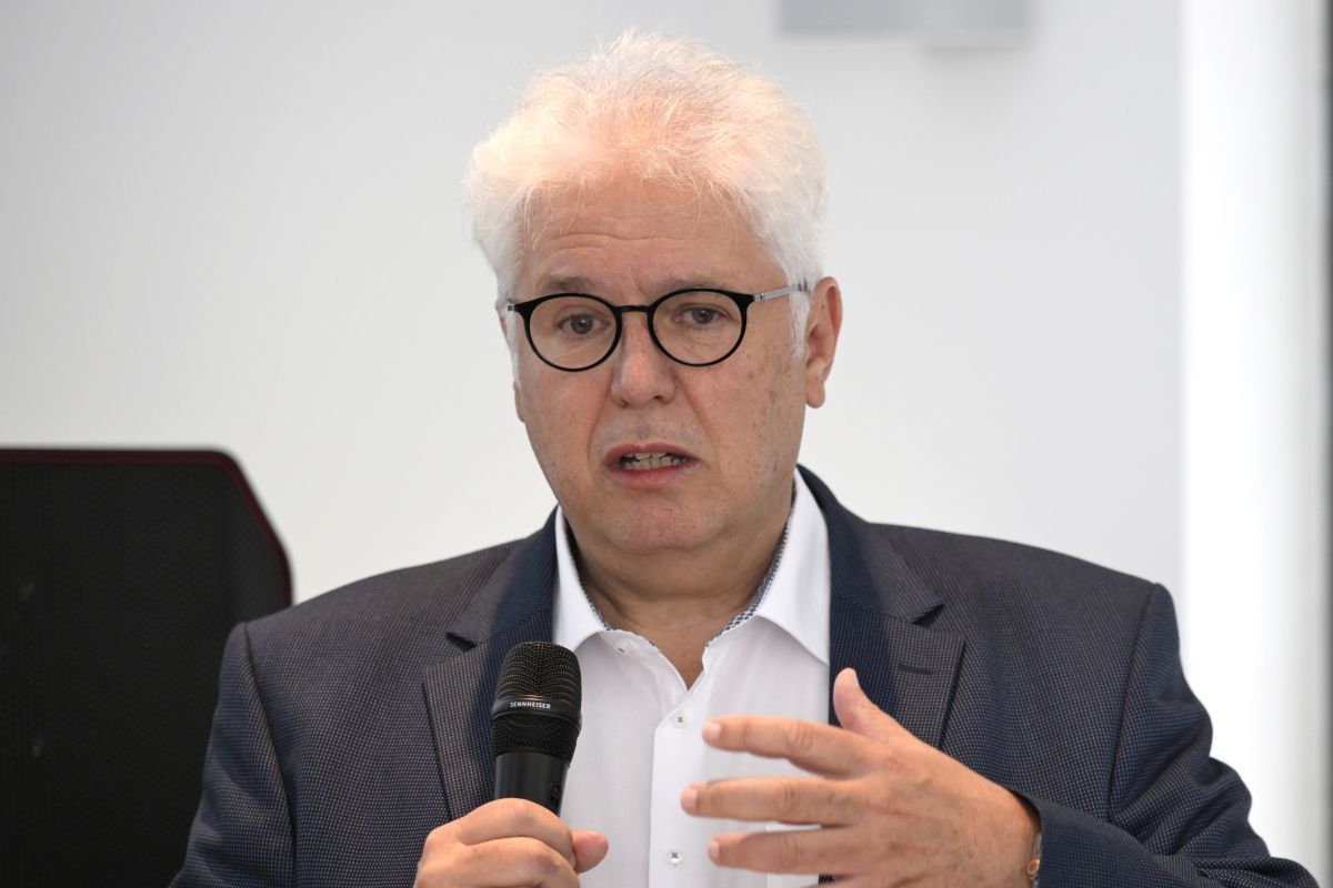 Huss sieht keinen Bedarf für Pilotregion für Facharztzentren