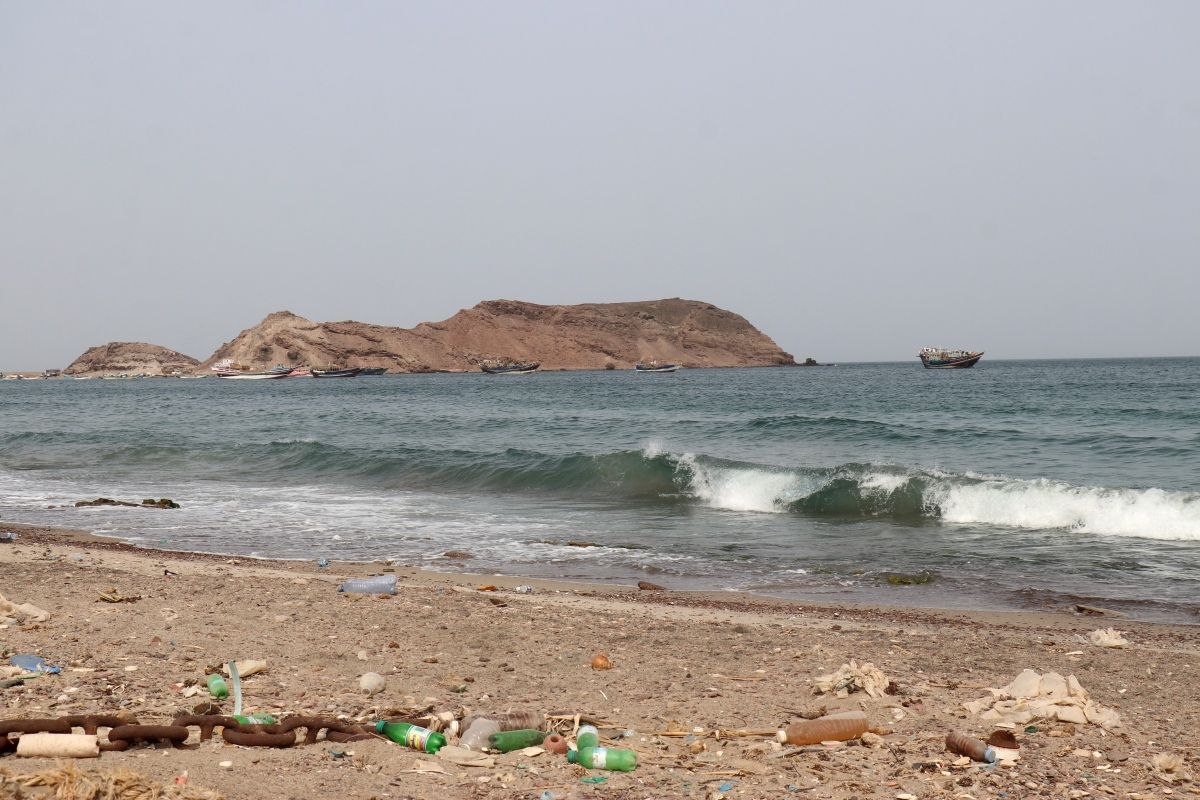 Houthi-Angriffe drosseln Schiffsverkehr im Roten Meer