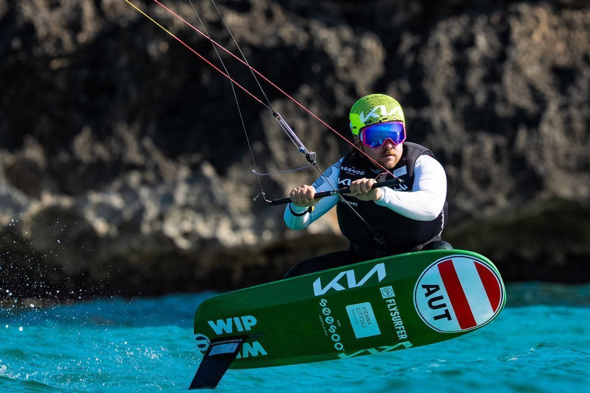 Bontus bei Olympia-Kite-Testregatta auf Rang 12 verbessert