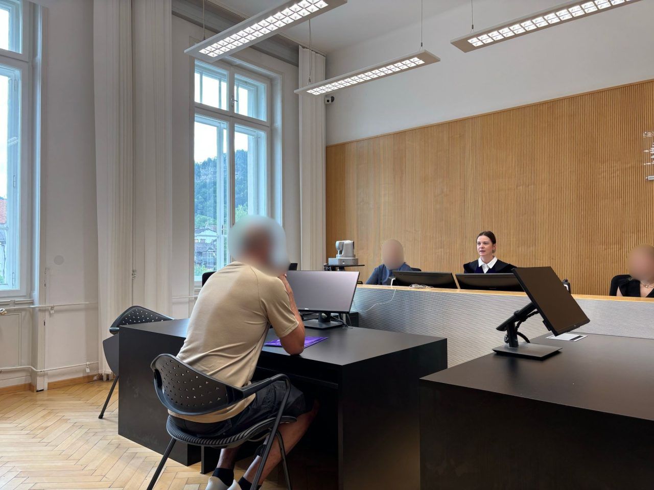 Fremde Kontodaten für kostenpflichtiges Dating-Abo missbraucht