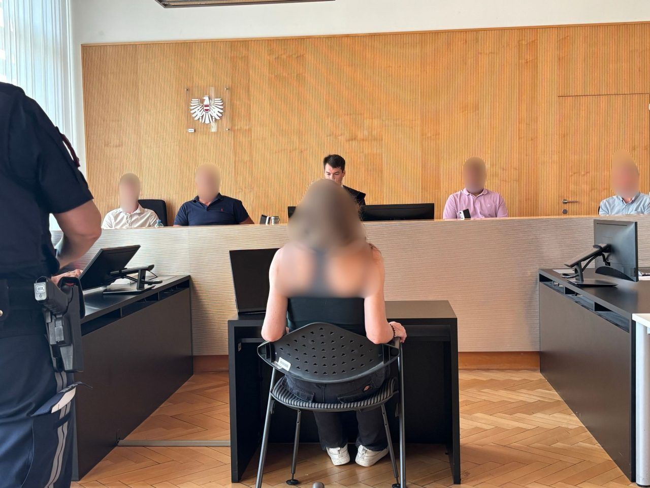 Tränen, Zwischenrufe und widersprüchliche Aussagen in Raubprozess
