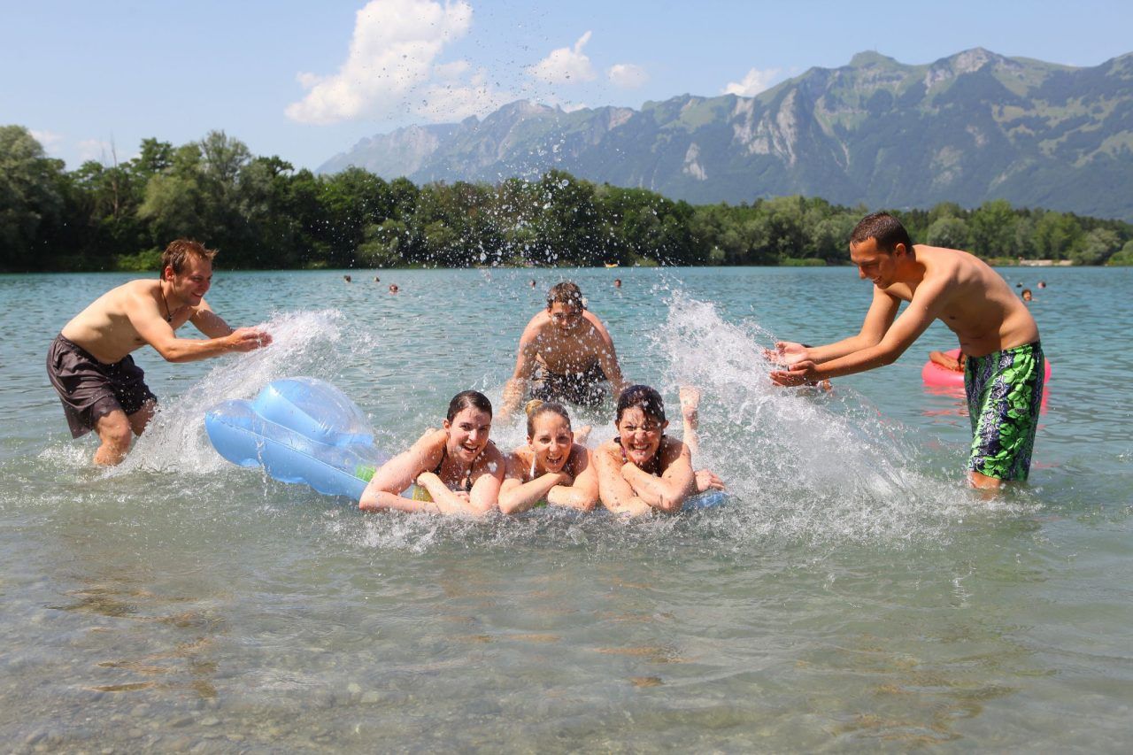 Kartbahn, Wildpark und Badeseen: Diese Ferientipps lohnen sich im Bezirk Feldkirch