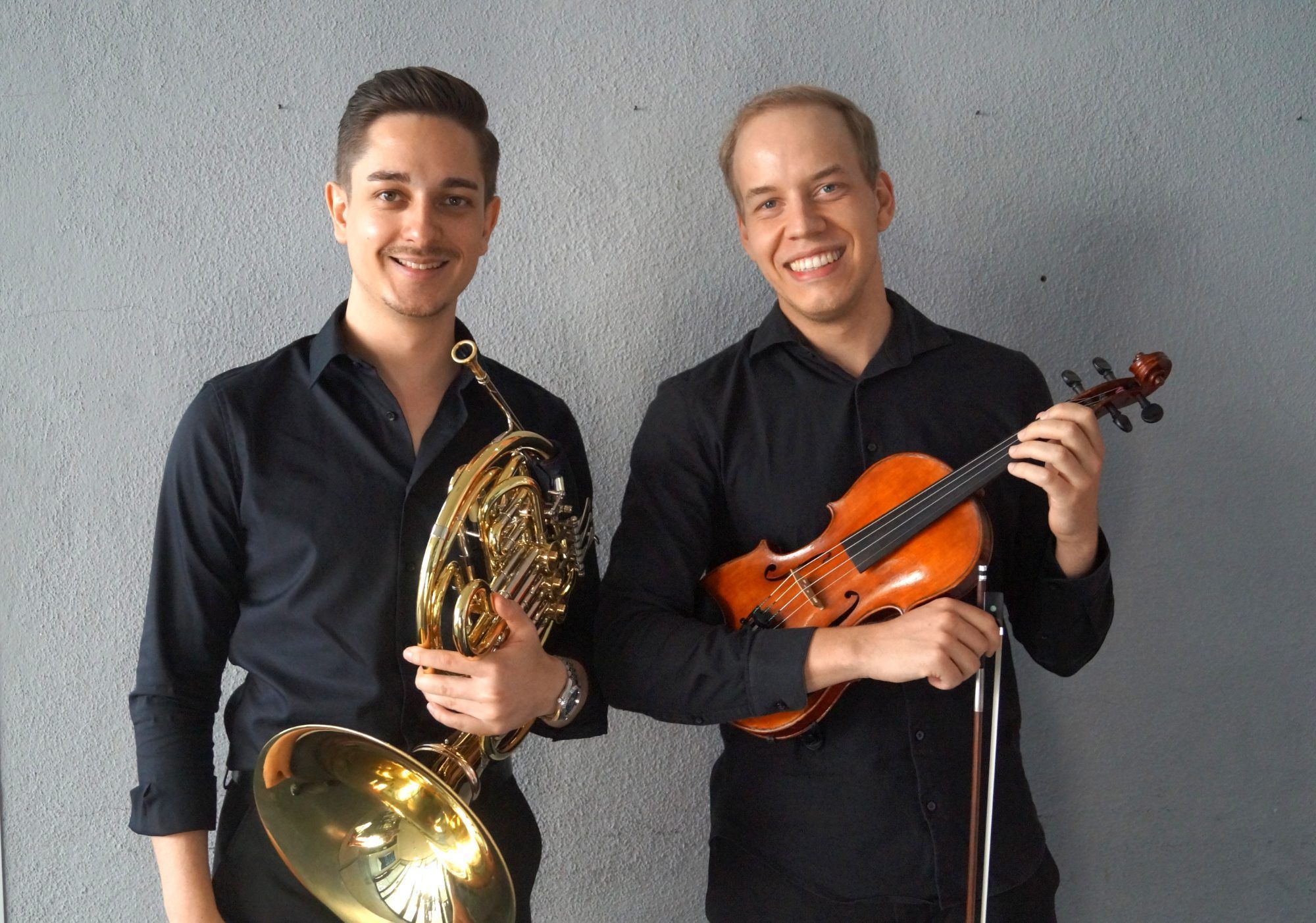 Hornist Marcel Üstüm und Violinist David Kessler