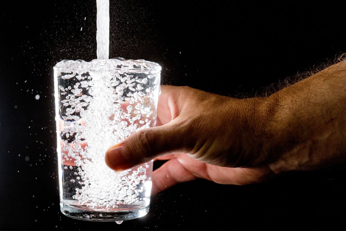 Im Durchschnitt trinken Österreicher 2,1 Liter am Tag