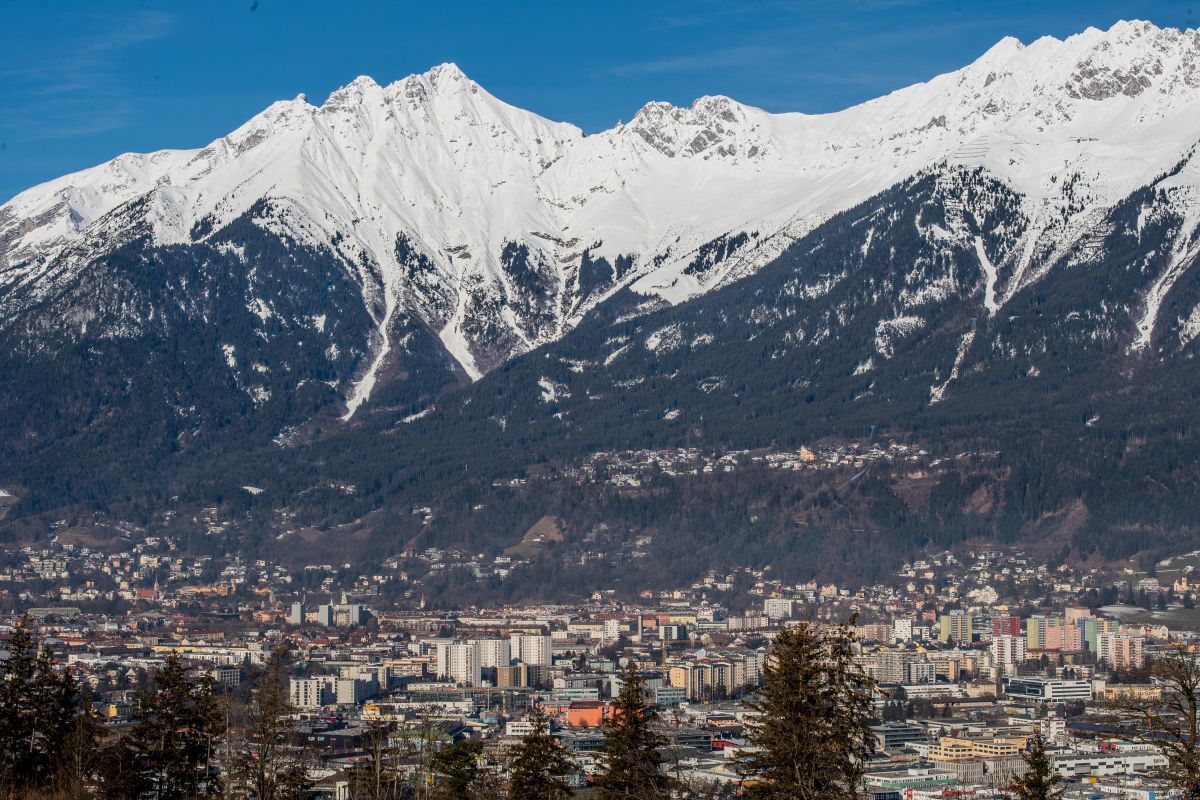 Junger Mann aus Ungarn stürzt bei Bergtour in Tirol ab und stirbt