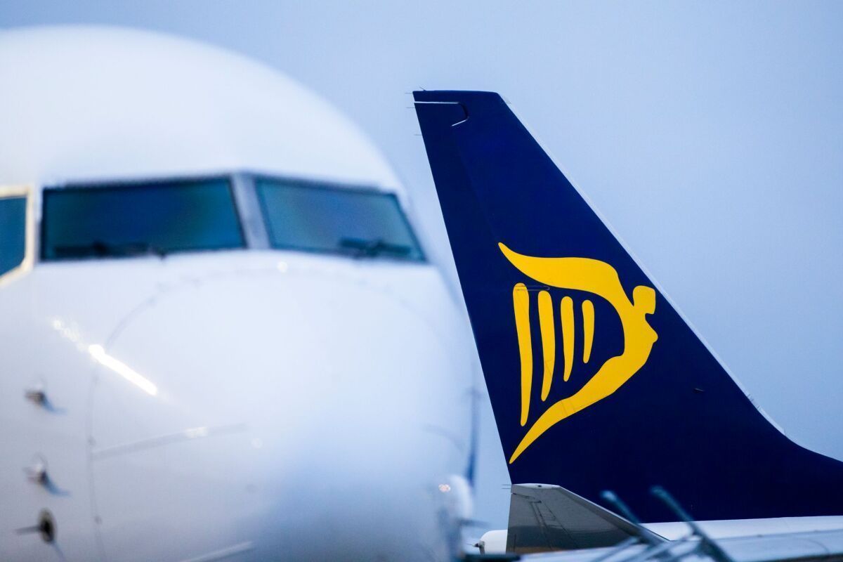 Ryanair-Flugzeug musste nach Fensterbruch umkehren