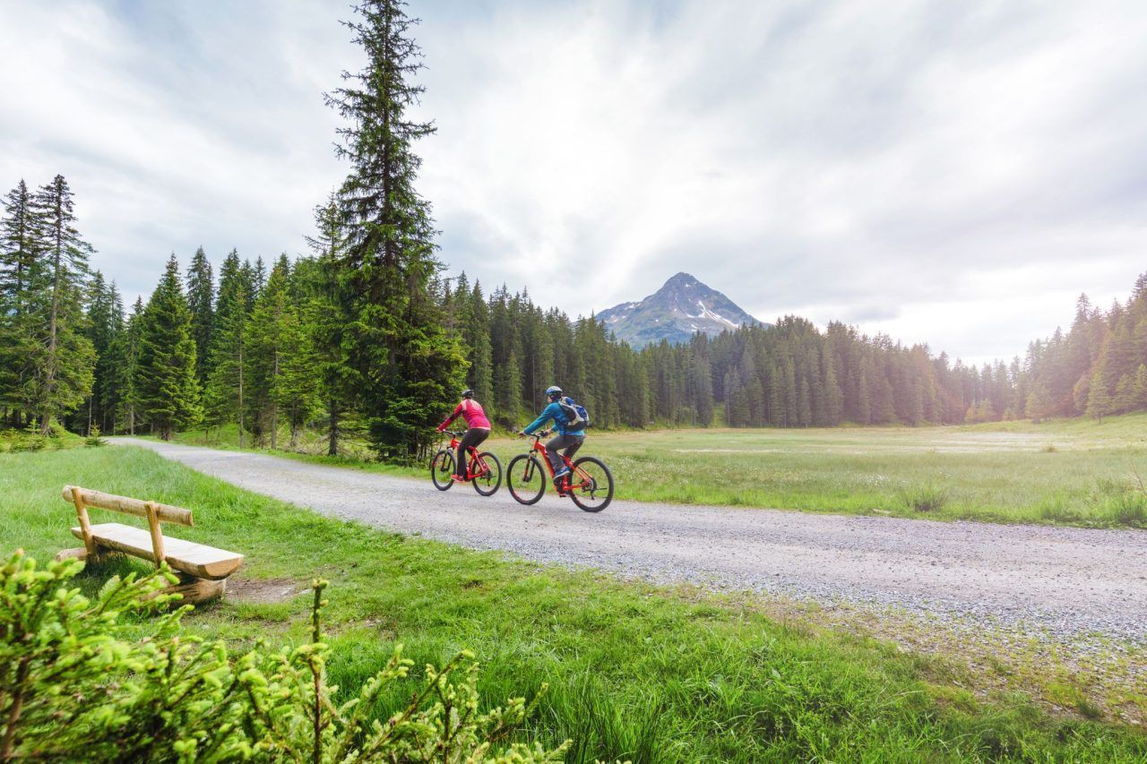 Radfahren in Vorarlberg im Sommer: Tipps und Touren für heiße Tage