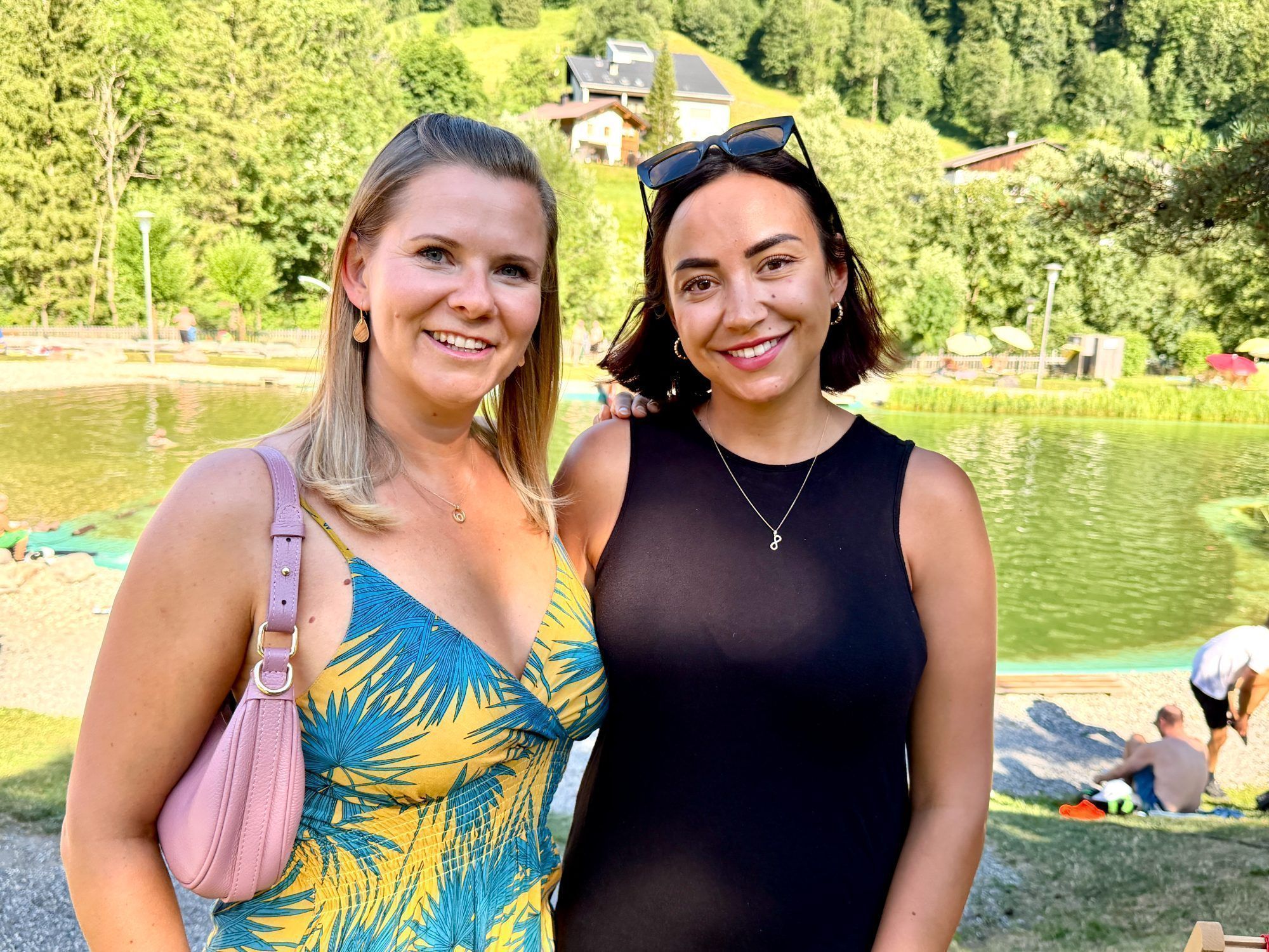 Viviane Seils und Riccarda Borg