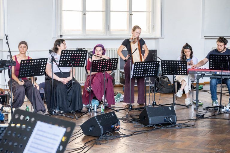 ConSTELLAtion plays the Music of Björk