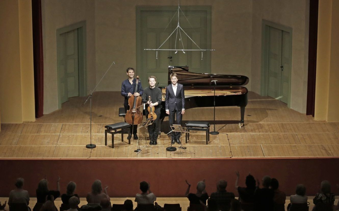 Tobias Feldmann, Victor Julien-Laferrière, Guillaume Bellom