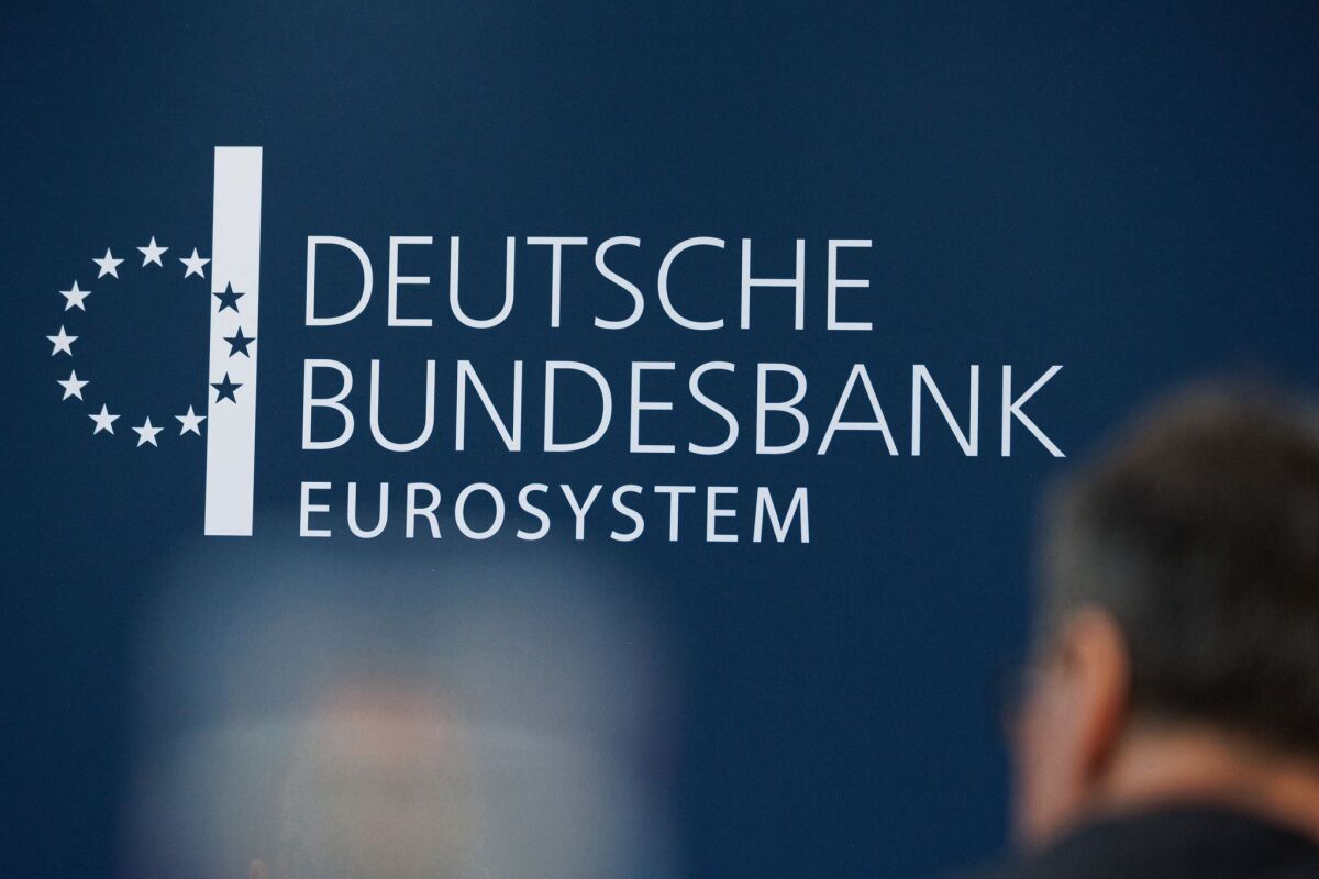 Deutsche Bundesbank kündigt Beschäftigten Konten und Depots