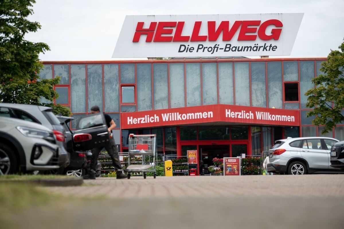 Sortiment der steirischen Hellweg Baumärkte wird versteigert