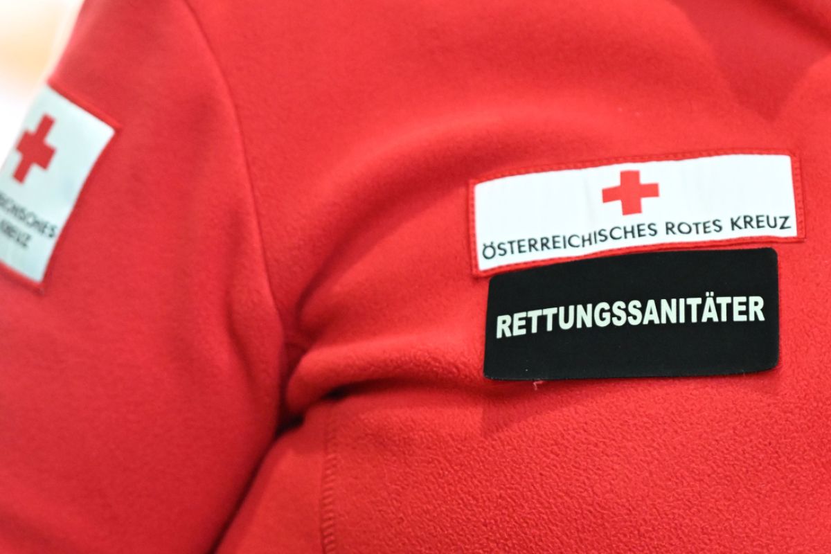 Wanderin in Tirol per Boot nach Zehn-Meter-Absturz geborgen