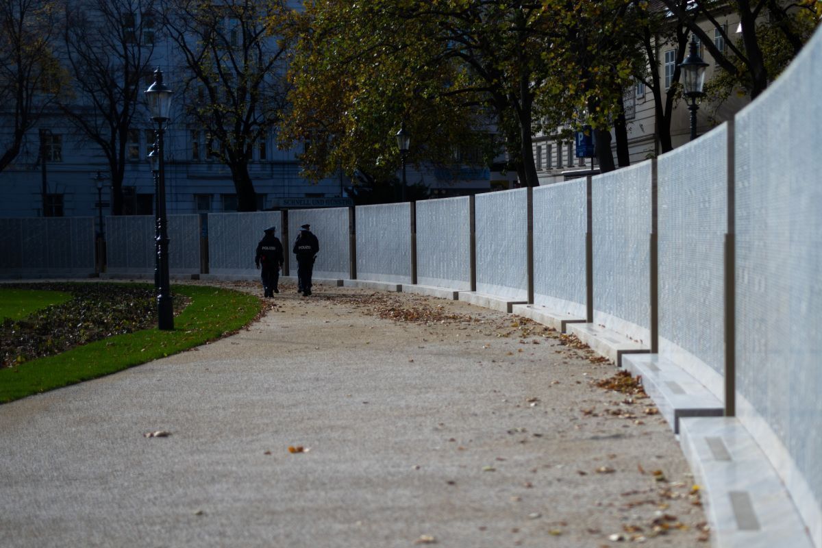 Holocaust-Zentrum - Kommission soll Arbeit vorantreiben