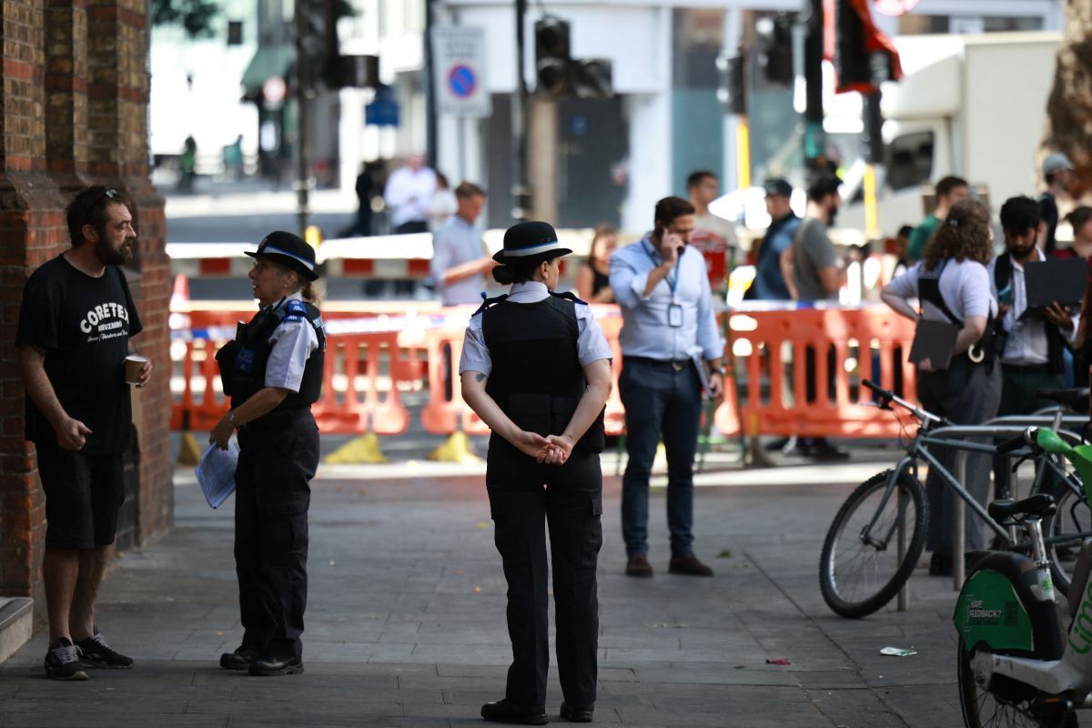 Mehrere Menschen in London niedergestochen