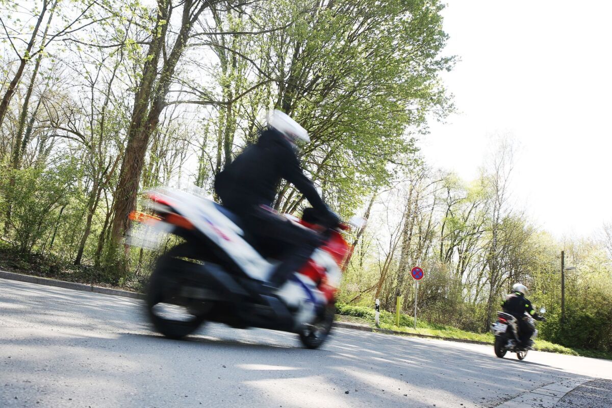 Biker schleifte in Graz zwei Polizisten mit sich