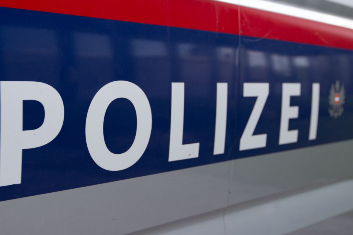 Einschussloch in Auto in Oberösterreich gefunden