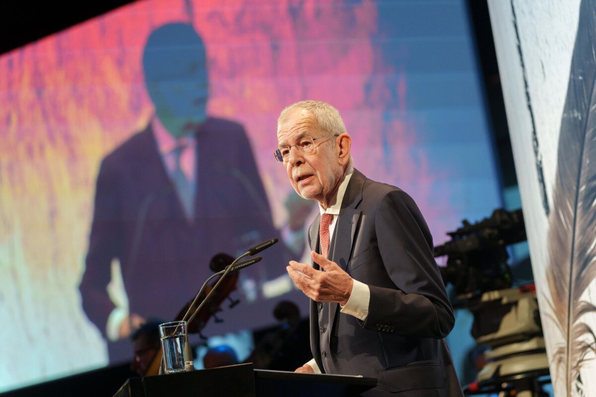"Heast as ned": Van der Bellen liked Chopin und Goisern