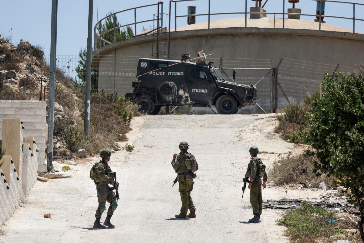 Israelische Soldaten markierten Palästinenser mit Nummern