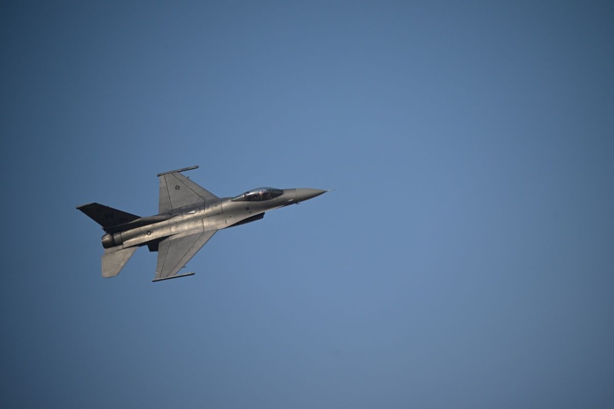 Rumänischer Kampfjet zerstört Seedrohne bei Förderplattform