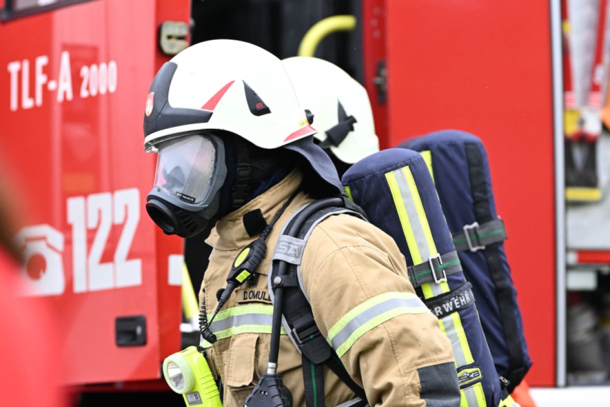 Großeinsatz bei Wohnhausbrand in Neumarkt
