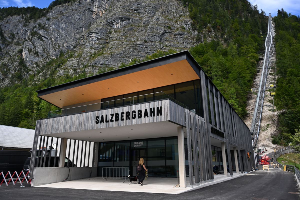Neue Salzbergbahn in Hallstatt nimmt Betrieb auf