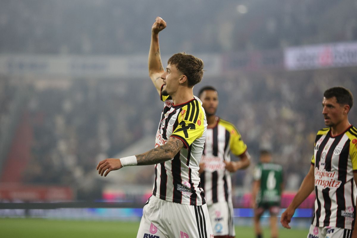 LASK gewann auch 3. Ligaspiel - 4:1 im OÖ-Duell mit Ried