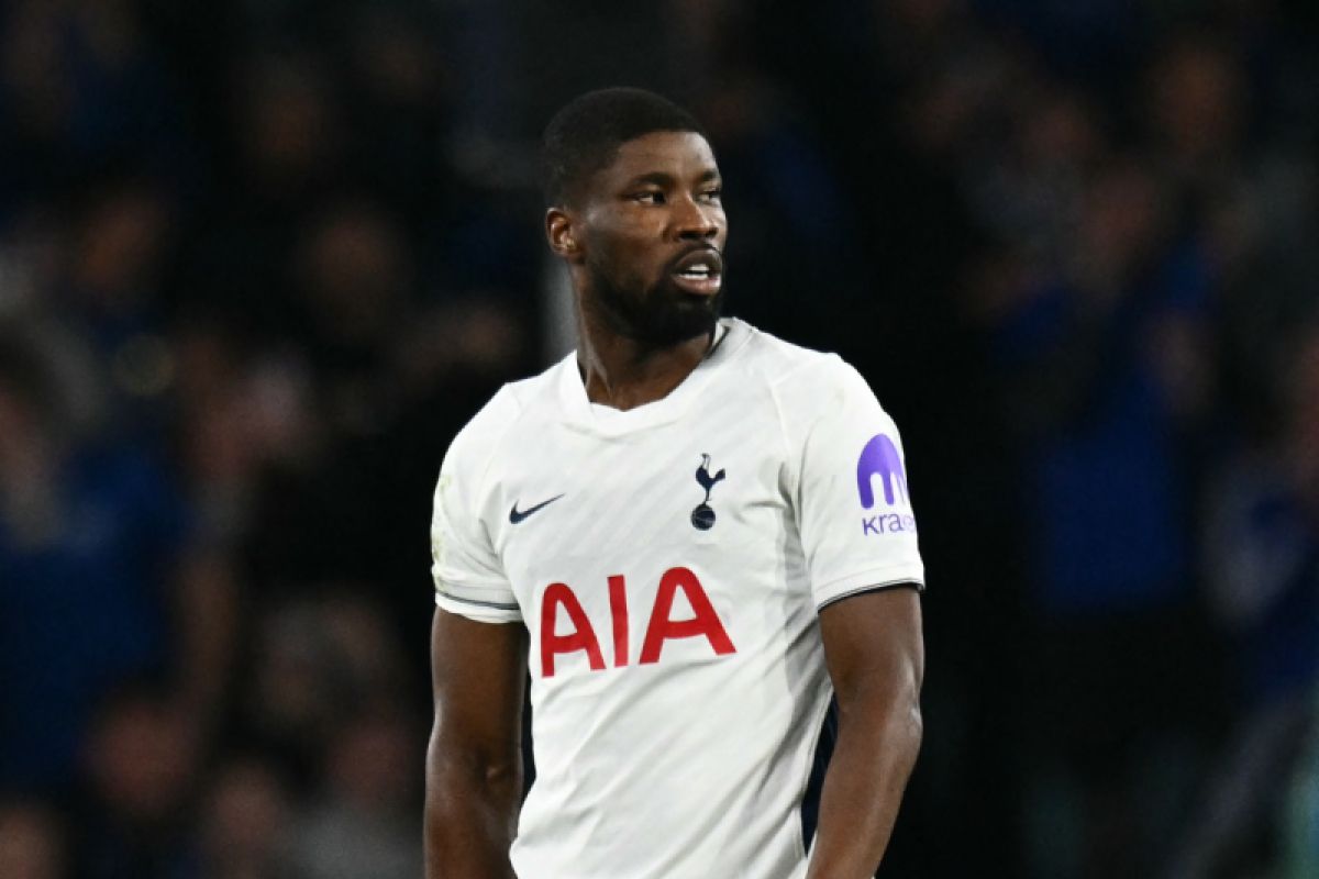 Danso bittet Tottenham kurz vor Transferschluss um Wechsel