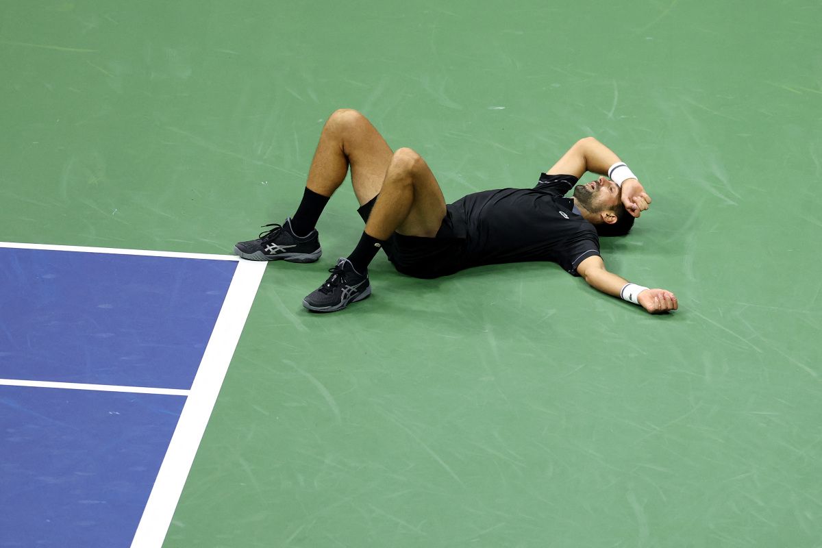Djokovic übergibt sich bei US Open und scheitert früh